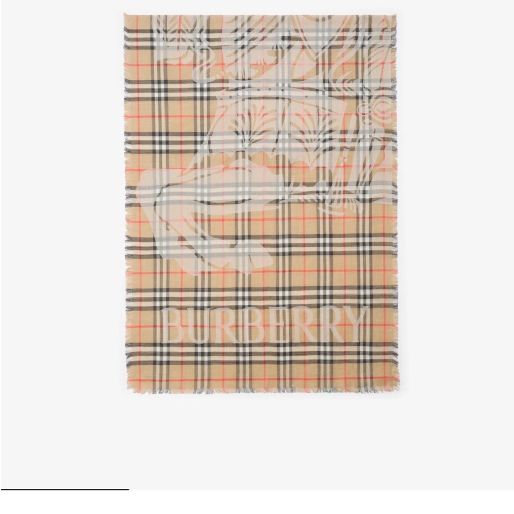 Burberry Beige and Black Check Wool Scarf with Logo Tag new with tags - Picture 5 of 9